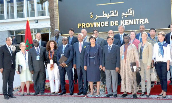 Visite d'une forte délégation diplomatique