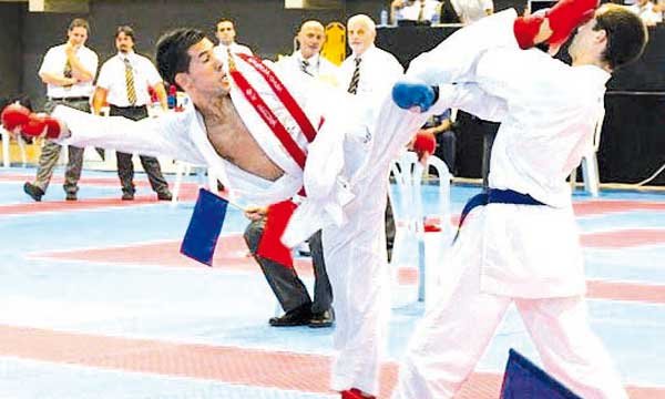 Oknawa Fès et Sadaka Bouknadal au-dessus du lot