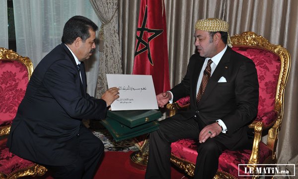 S.M. le Roi reçoit à Oujda le secrétaire général du Parti de l’Istiqlal