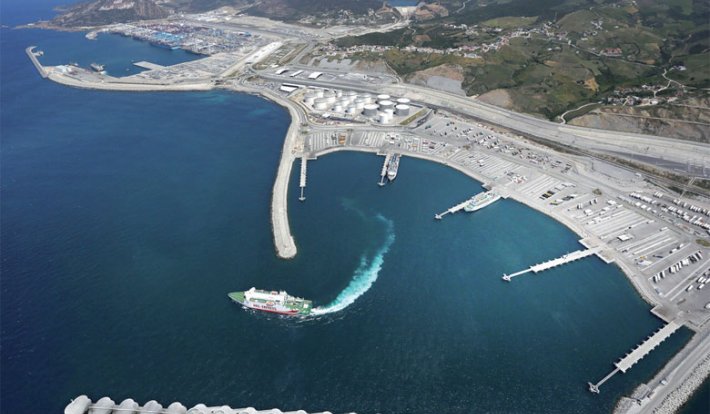 Reflection on the future of the city of the strait