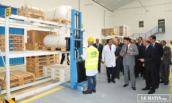 S.M. le Roi inaugure l’Institut spécialisé dans les métiers du transport routier et de la logistique de Taourirt